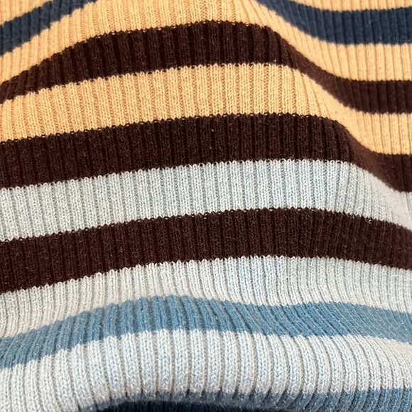 Long sleeve turtleneck - Picture 3 of 3